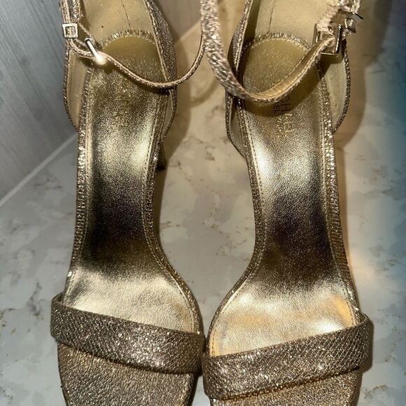 Michael Kors Sparkly Gold Women’s Heels - Picture 6 of 8